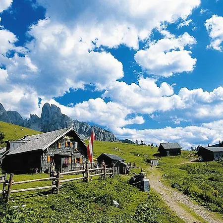 In Piesendorf Near Slopes, Cleaning Included Chalet Durnberg (Piesendorf)